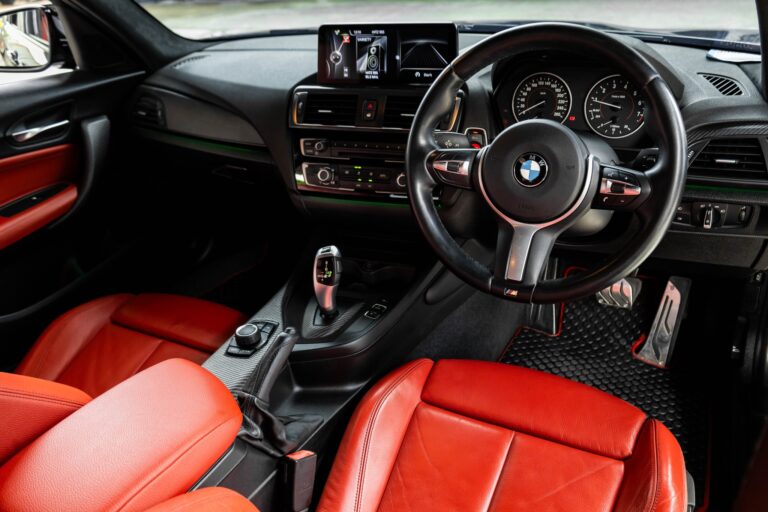 10. BMW-118i-1.6-M-Sport-F20-2015